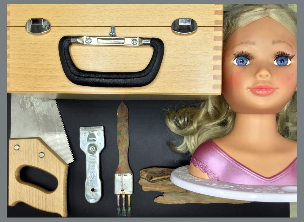 Sammelsurium aus verschiedenen Gegenständen mit einer Gemeinsamkeit